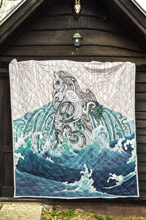 maori-manaia-the-blue-sea-premium-quilt-white