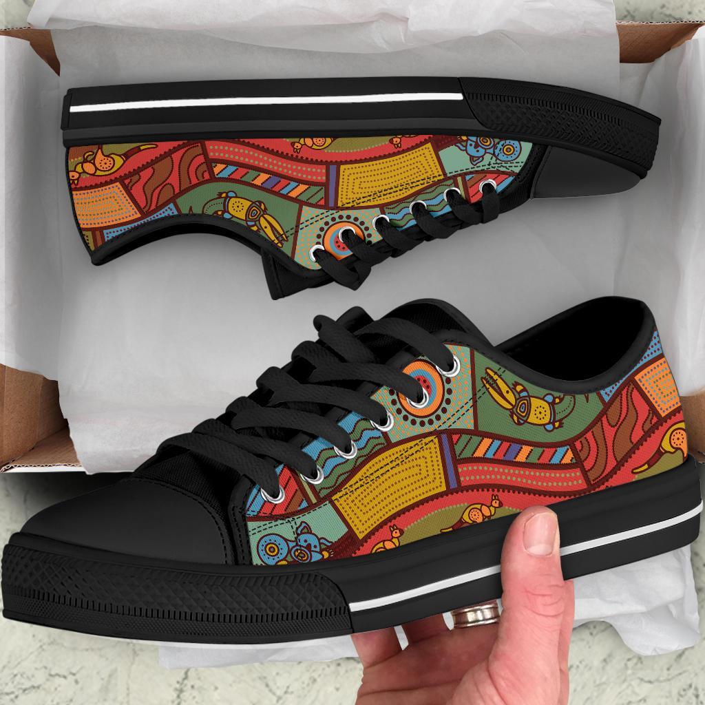 low-top-shoe-aboriginal-art-with-animals