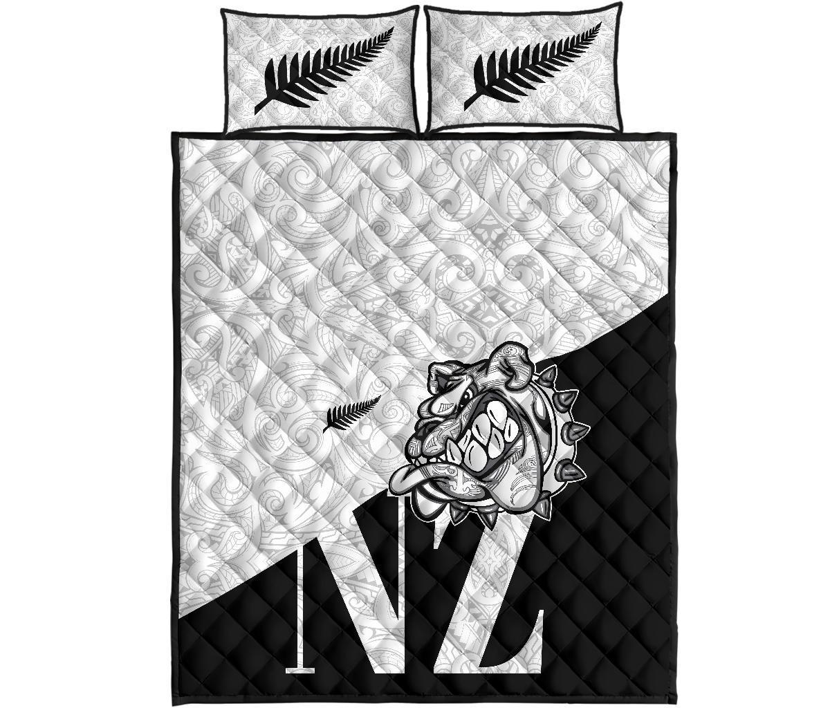 aotearoa-bulldog-maori-quilt-bed-set-white