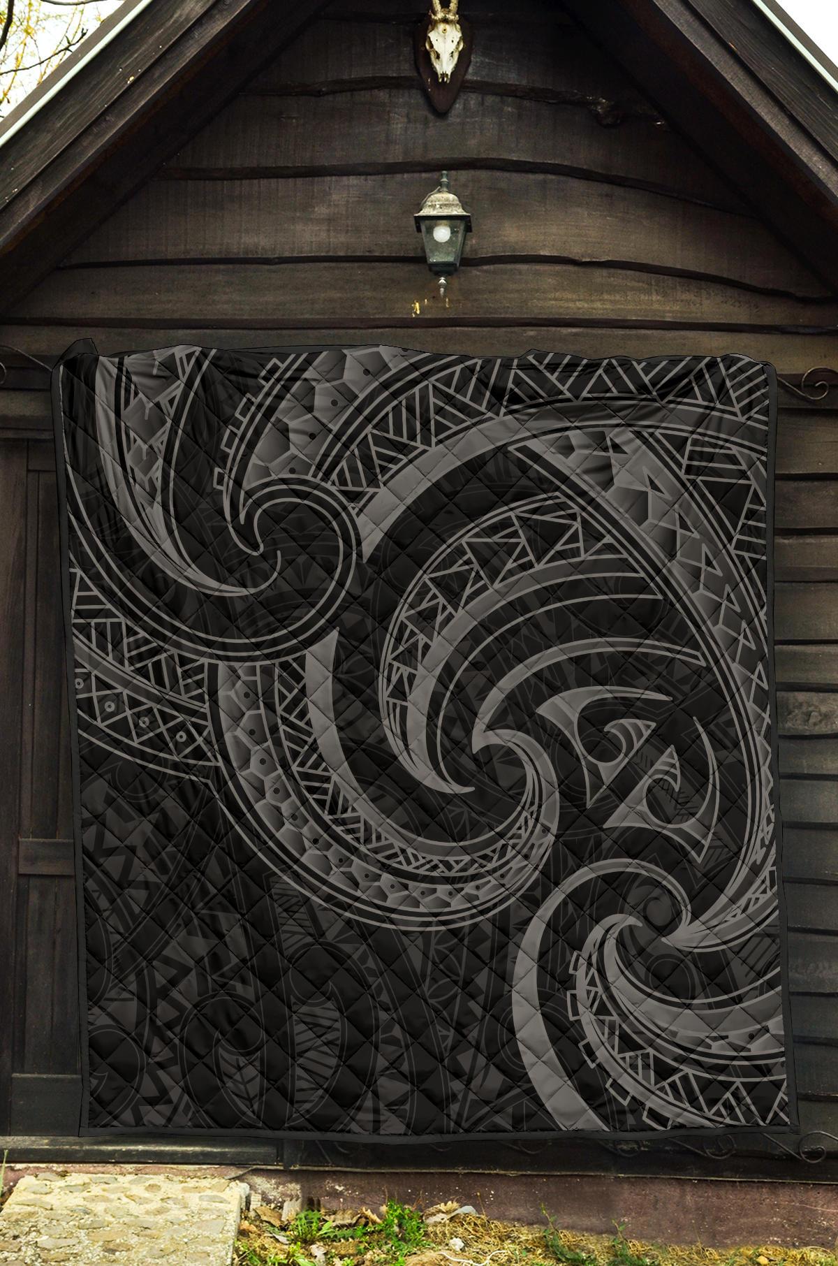 new-zealand-maori-mangopare-premium-quilt-polynesian-black