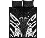 aotearoa-quilt-bed-set-maori-moko-black-white