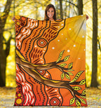 aboriginal-premium-blanket-tree-on-the-hill