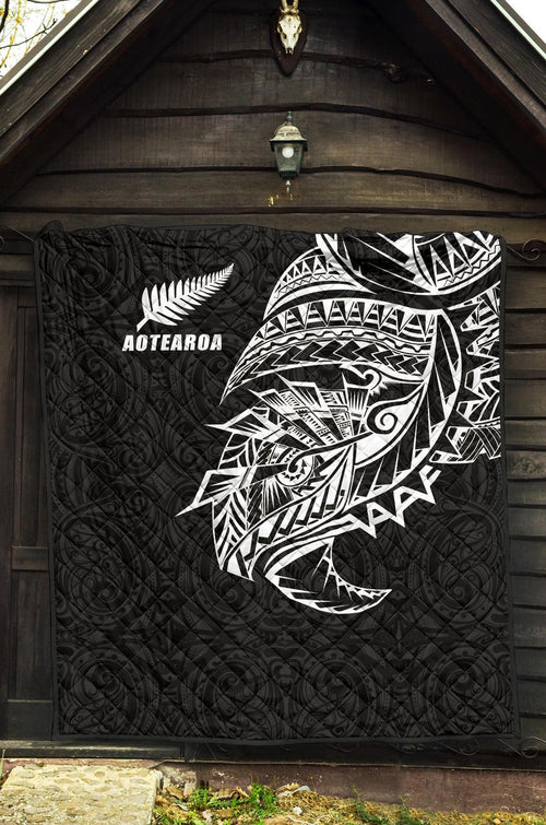 maori-tattoo-premium-quilt-polynesian-style-black