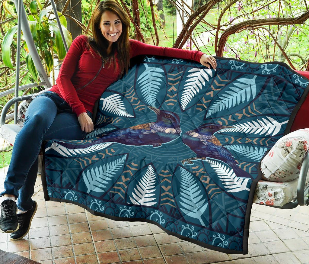 tui-silver-fern-art-quilt