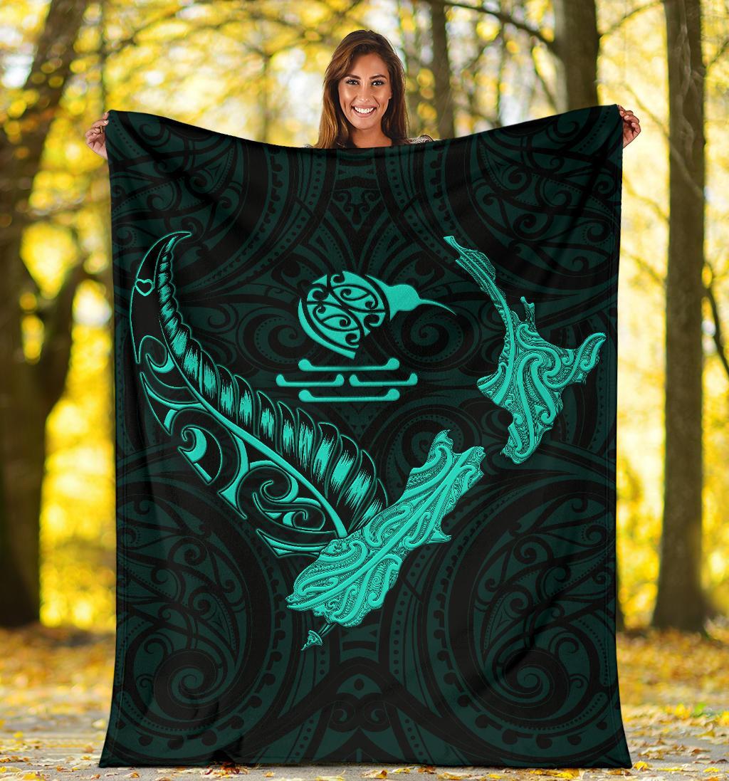 new-zealand-heart-premium-blanket-map-kiwi-mix-silver-fern-turquoise