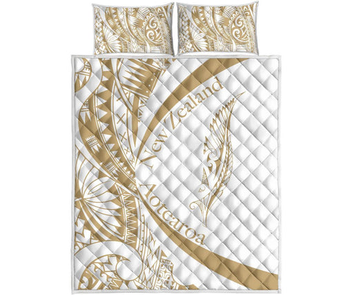 new-zealand-silver-fern-quilt-bed-set-maori-tattoo-circle-style-white