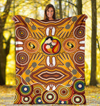 blankets-aboriginal-family-with-dot-painting-art