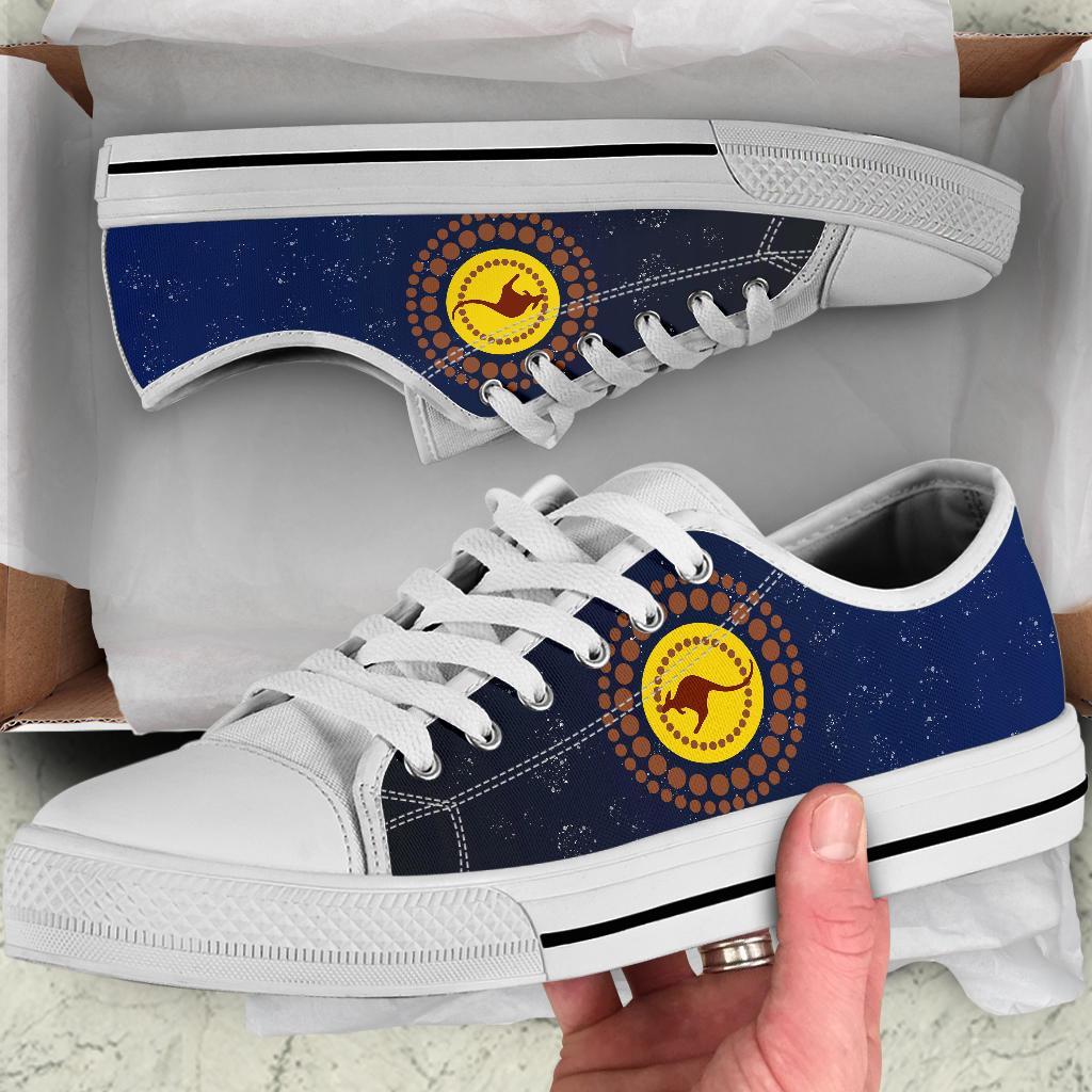 1staustralia-low-top-shoes-kangaroo-on-the-sun