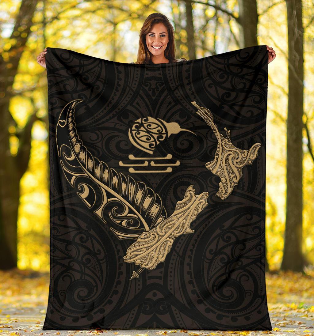 new-zealand-heart-premium-blanket-map-kiwi-mix-silver-fern-gold