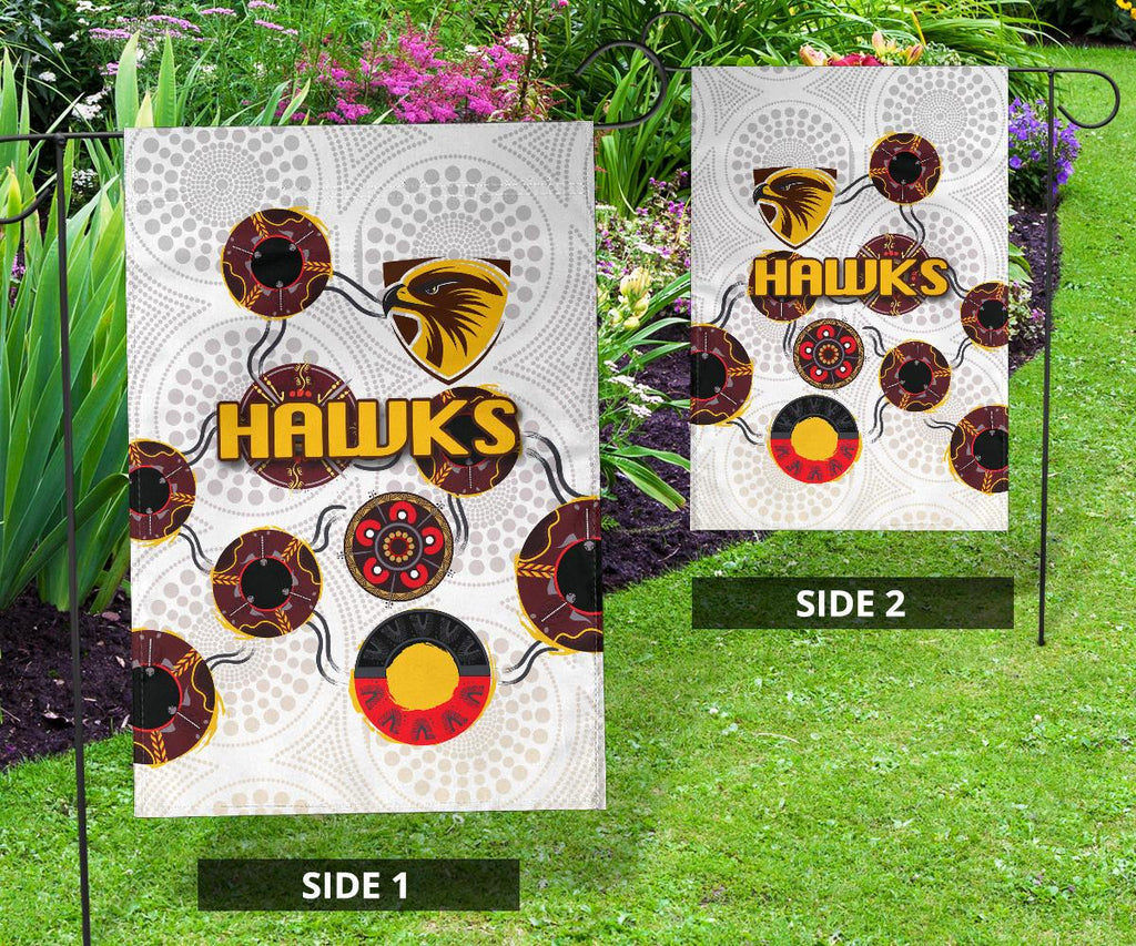 hawthorn-flag-hawks-indigenous-white