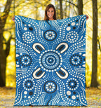 premium-blanket-indigenous-circle-dot-painting-blue-color
