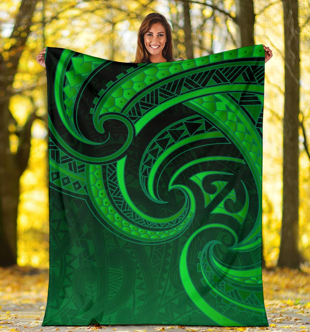 new-zealand-maori-mangopare-premium-blanket-polynesian-green
