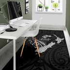 new-zealand-heart-area-rug-map-kiwi-mix-silver-fern-white