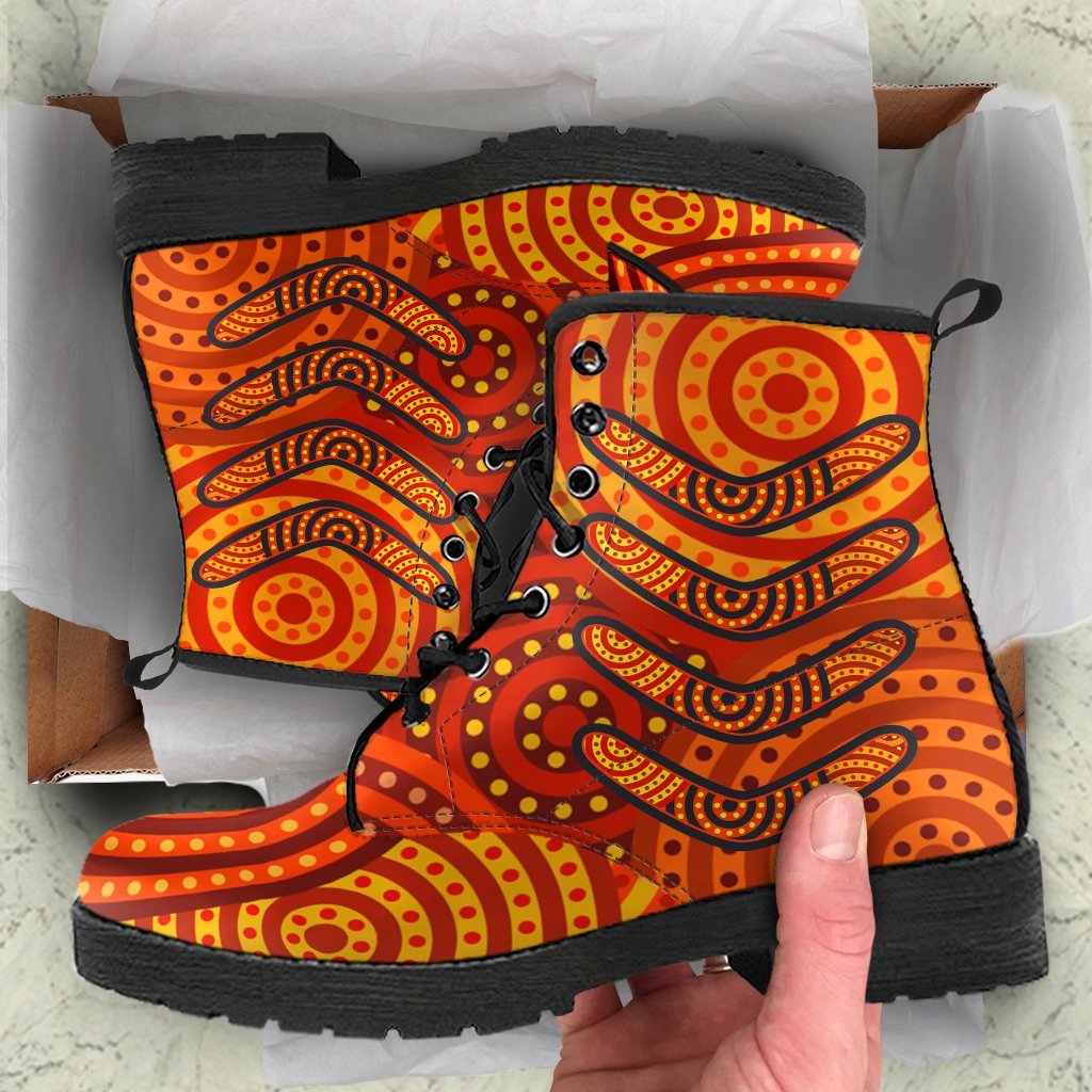 aboriginal-leather-boots-aboriginal-boomerangs-and-dot-circle