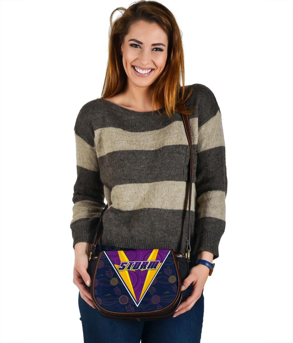 storm-leather-saddle-bag-indigenous-artsy-style
