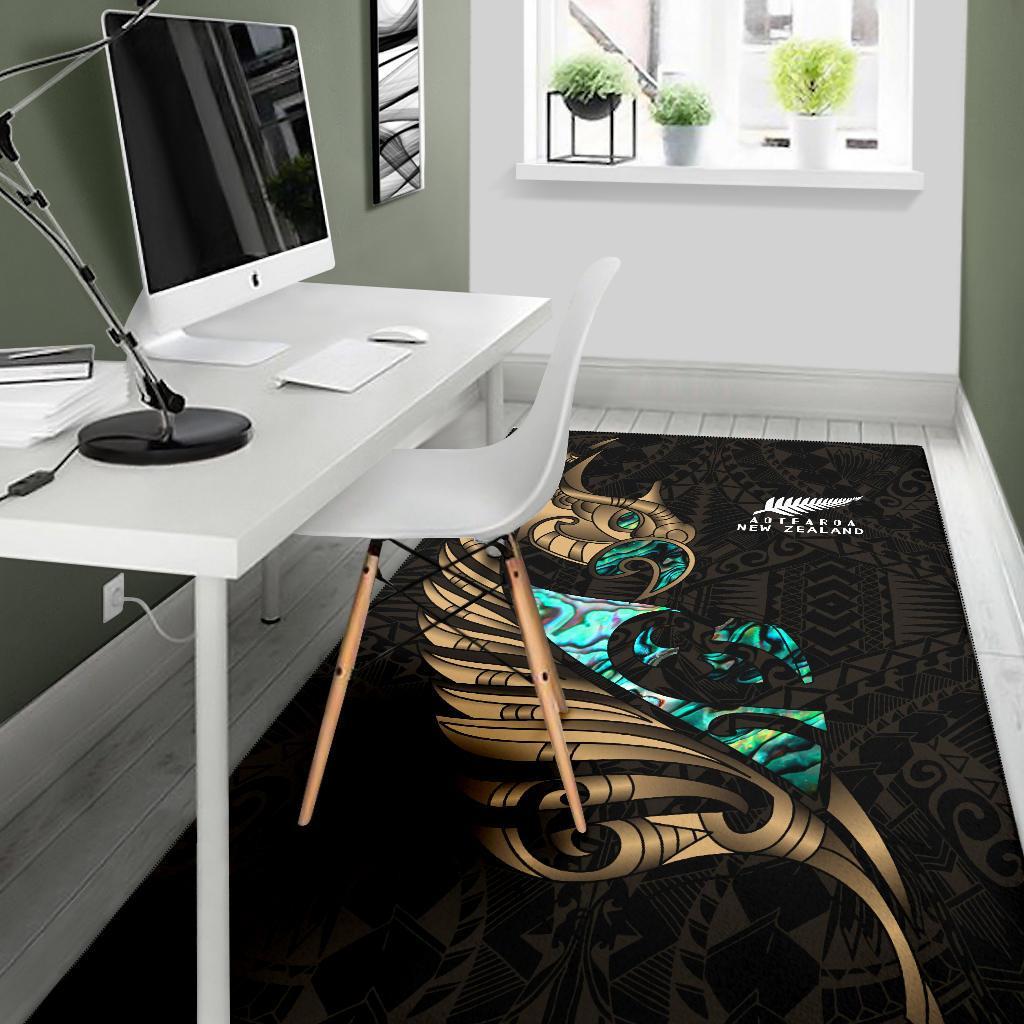 new-zealand-area-rug-manaia-paua-fern-wing-gold