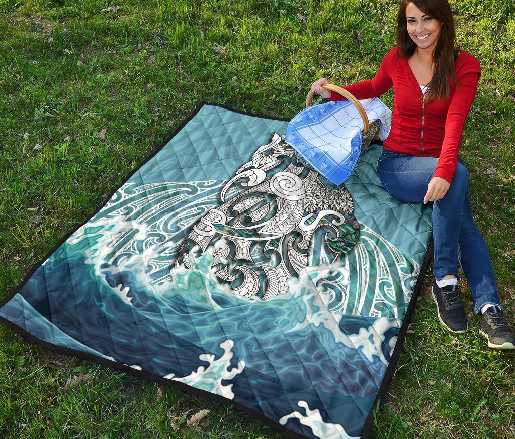 maori-manaia-the-blue-sea-premium-quilt