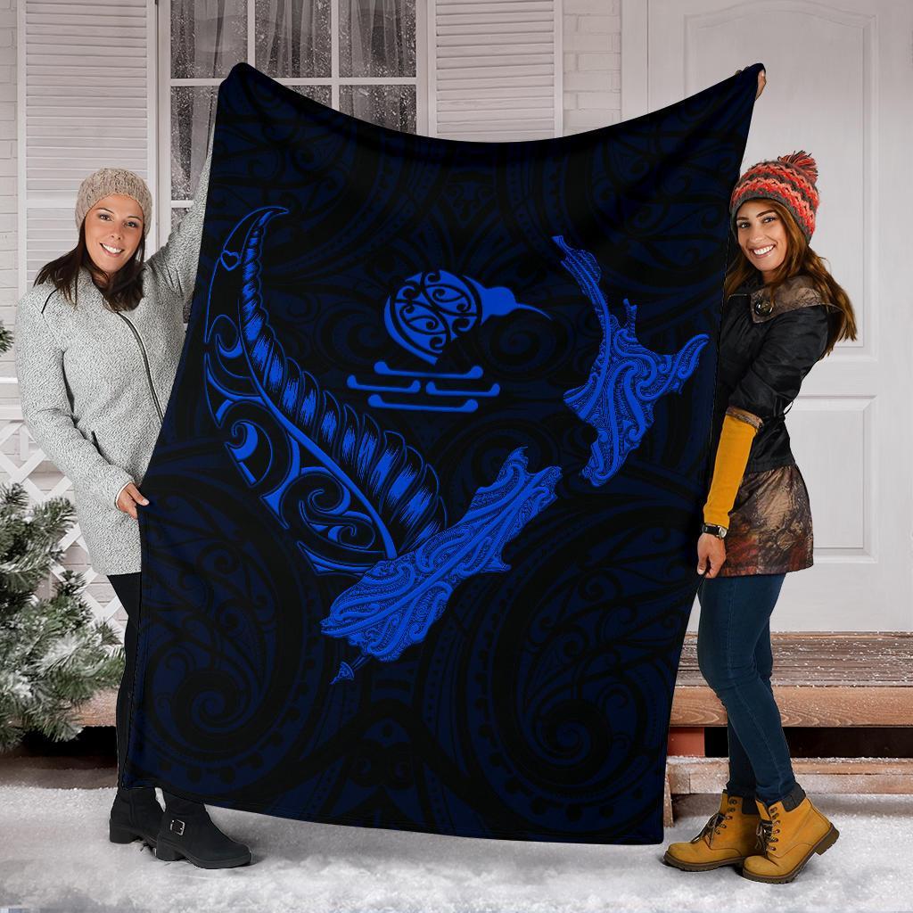 new-zealand-heart-premium-blanket-map-kiwi-mix-silver-fern-blue