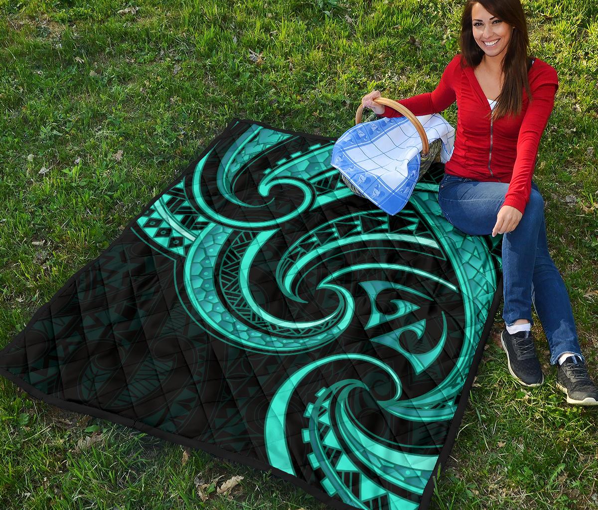 new-zealand-maori-mangopare-premium-quilt-polynesian-turquoise