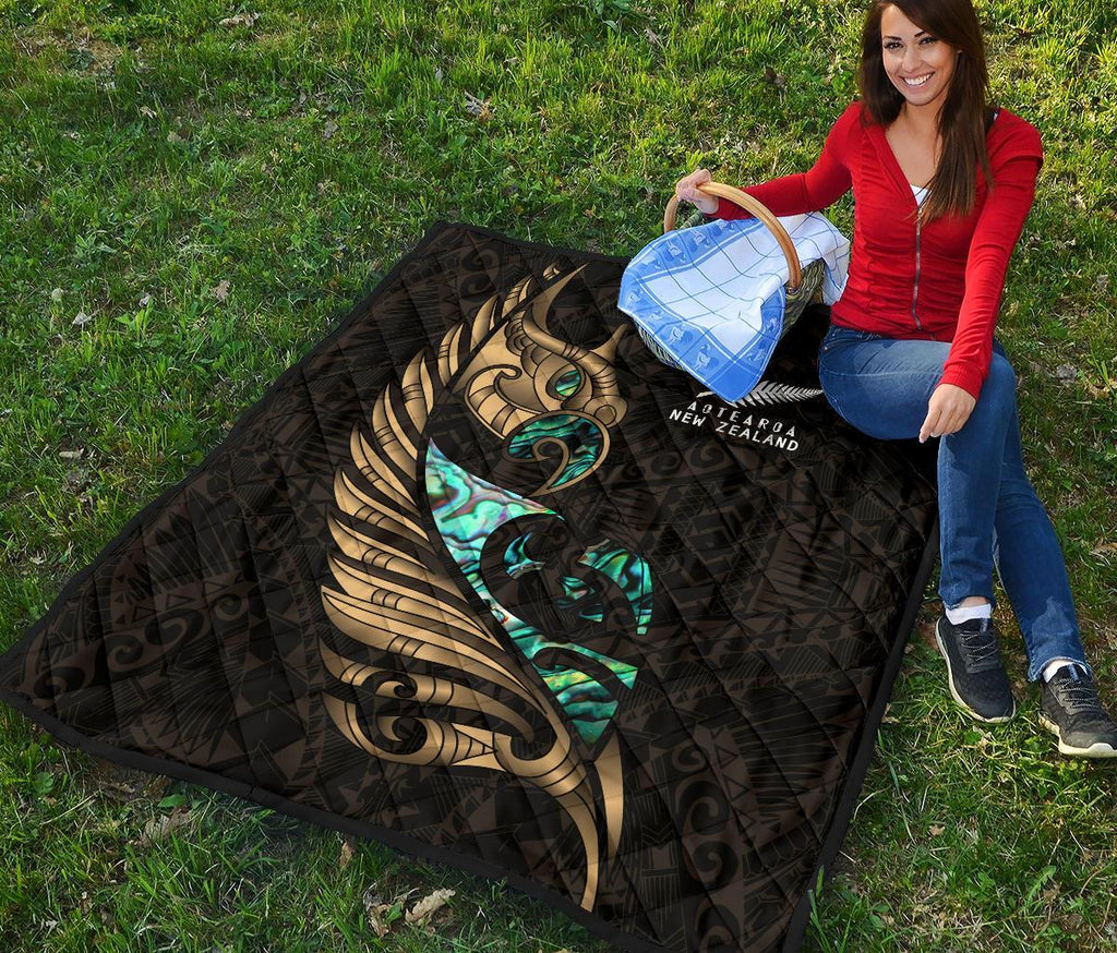 new-zealand-premium-quilt-manaia-paua-fern-wing-gold