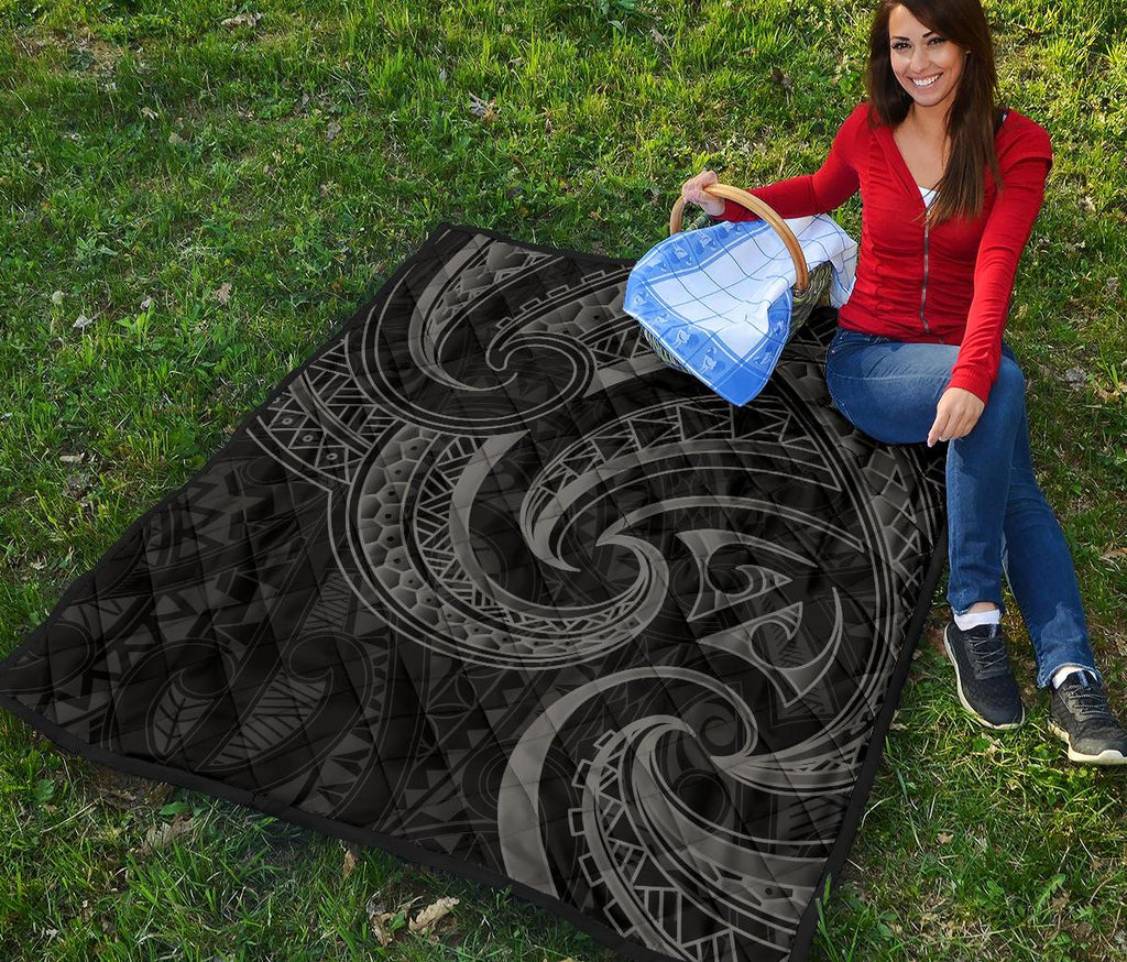 new-zealand-maori-mangopare-premium-quilt-polynesian-black