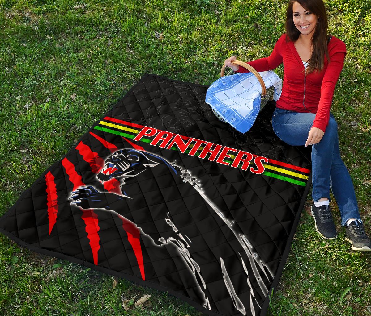 panthers-premium-quilt-claws