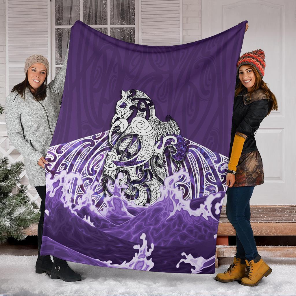 maori-manaia-the-blue-sea-premium-blanket-purple