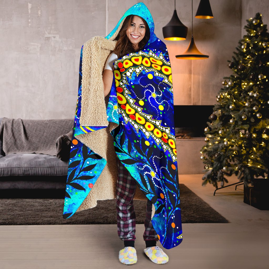 aboriginal-hooded-blanket-indigenous-crocodile
