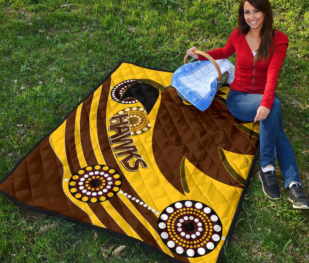 pride-hawks-premium-quilt-hawthorn-indigenous