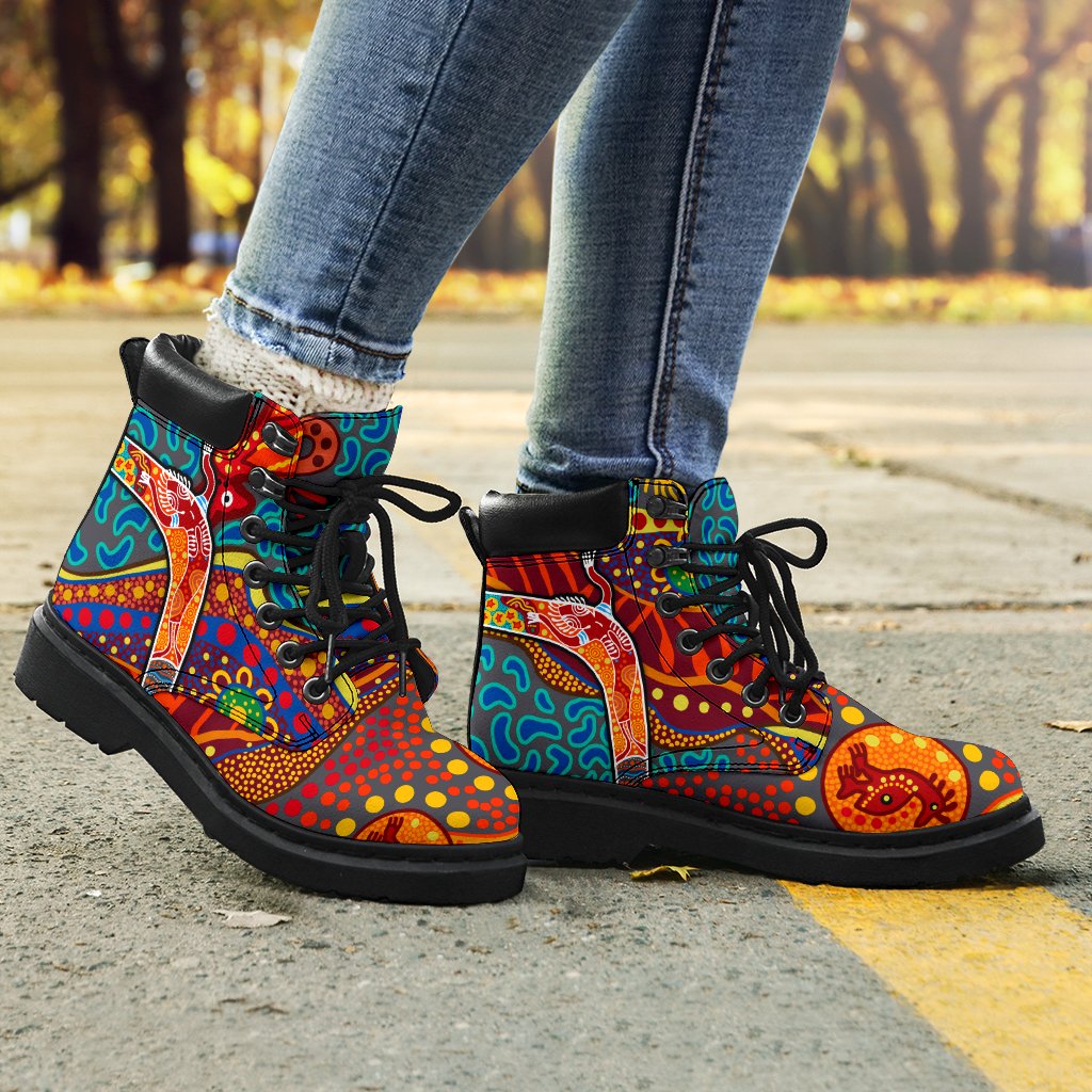 aboriginal-all-season-boots-indigenous-boomerang
