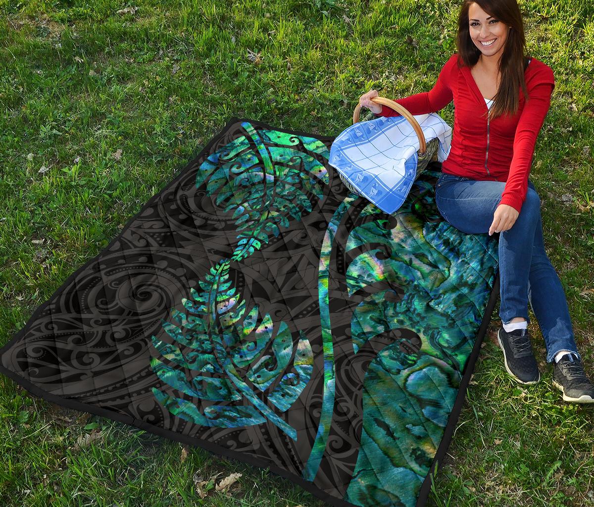 aotearoa-maori-premium-quilt-silver-fern-koru-vibes
