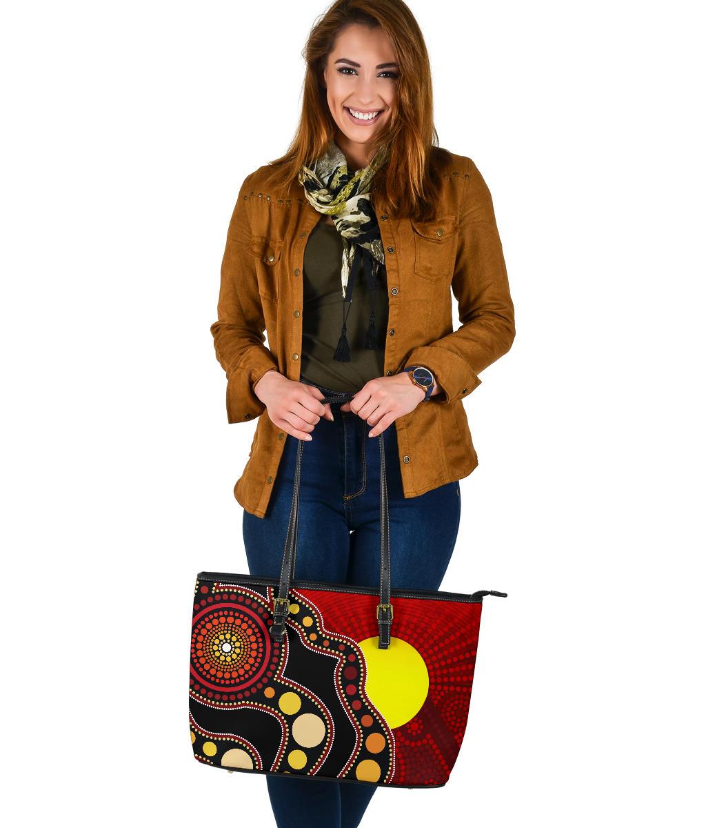 aboriginal-leather-tote-bag-australia-aboriginal-lives-matter-flag-circle-dot-painting-art-bag