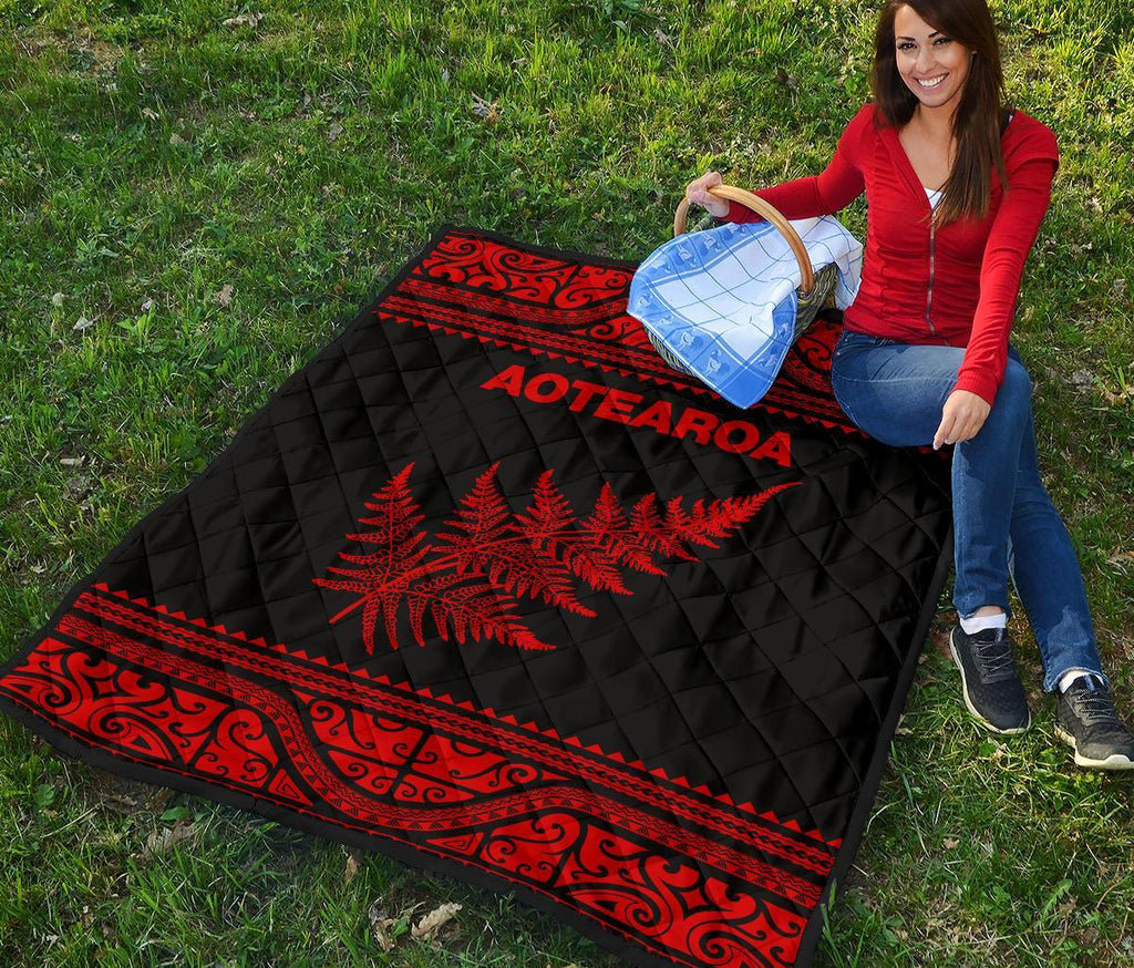 aotearoa-new-zealand-maori-premium-quilt-silver-fern-red