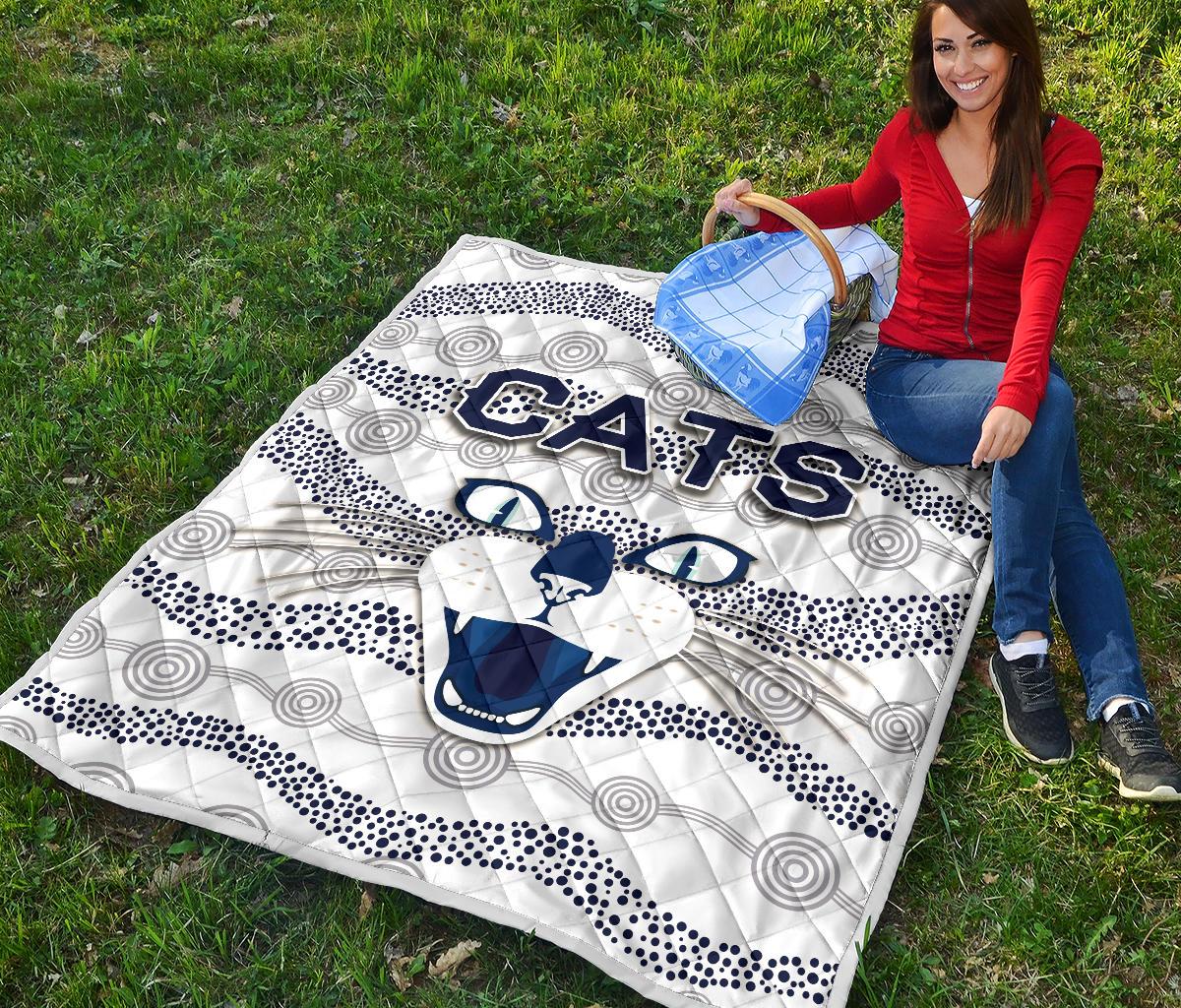 geelong-premium-quilt-cats-indigenous-white