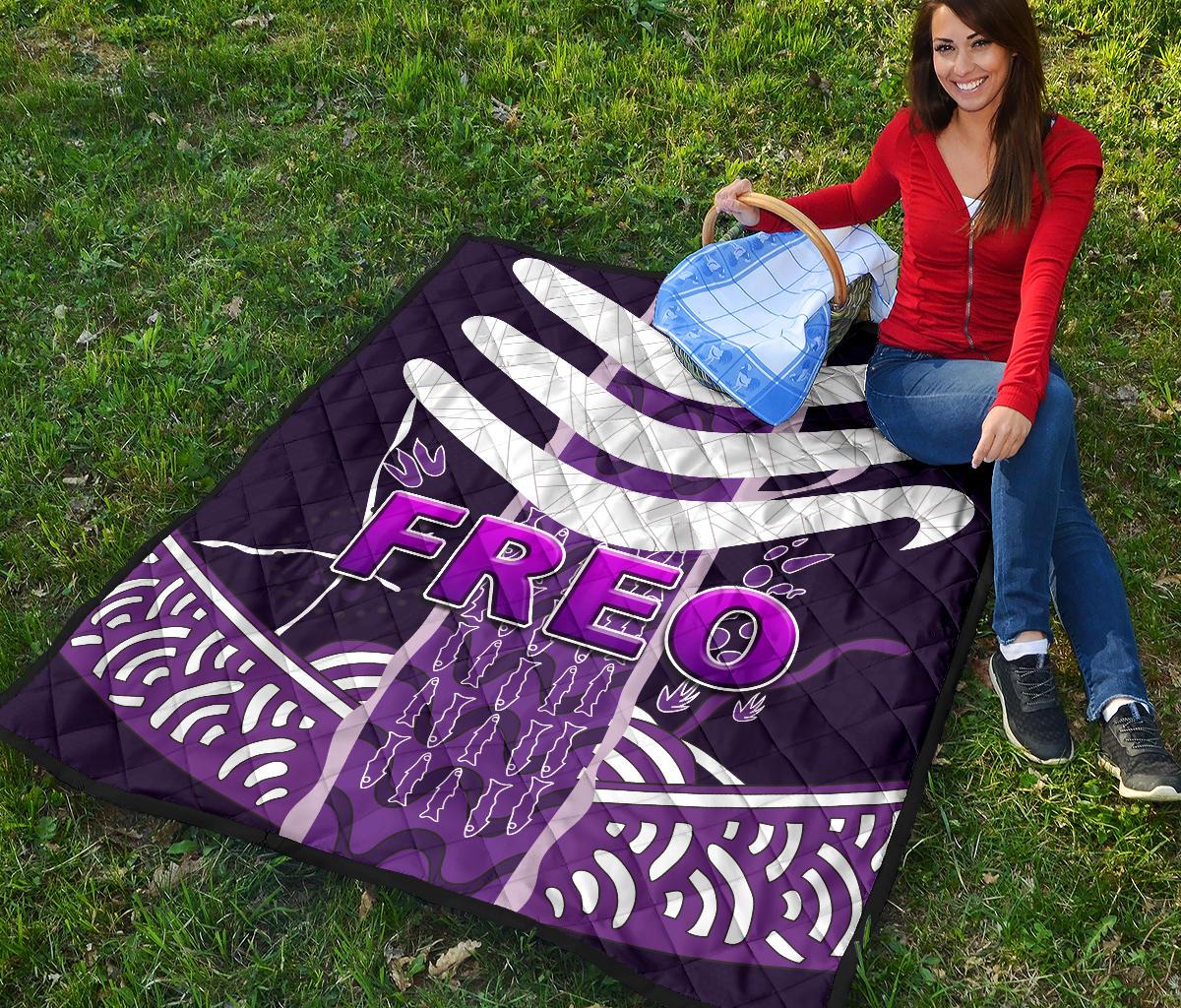 fremantle-premium-quilt-dockers-simple-indigenous-freo