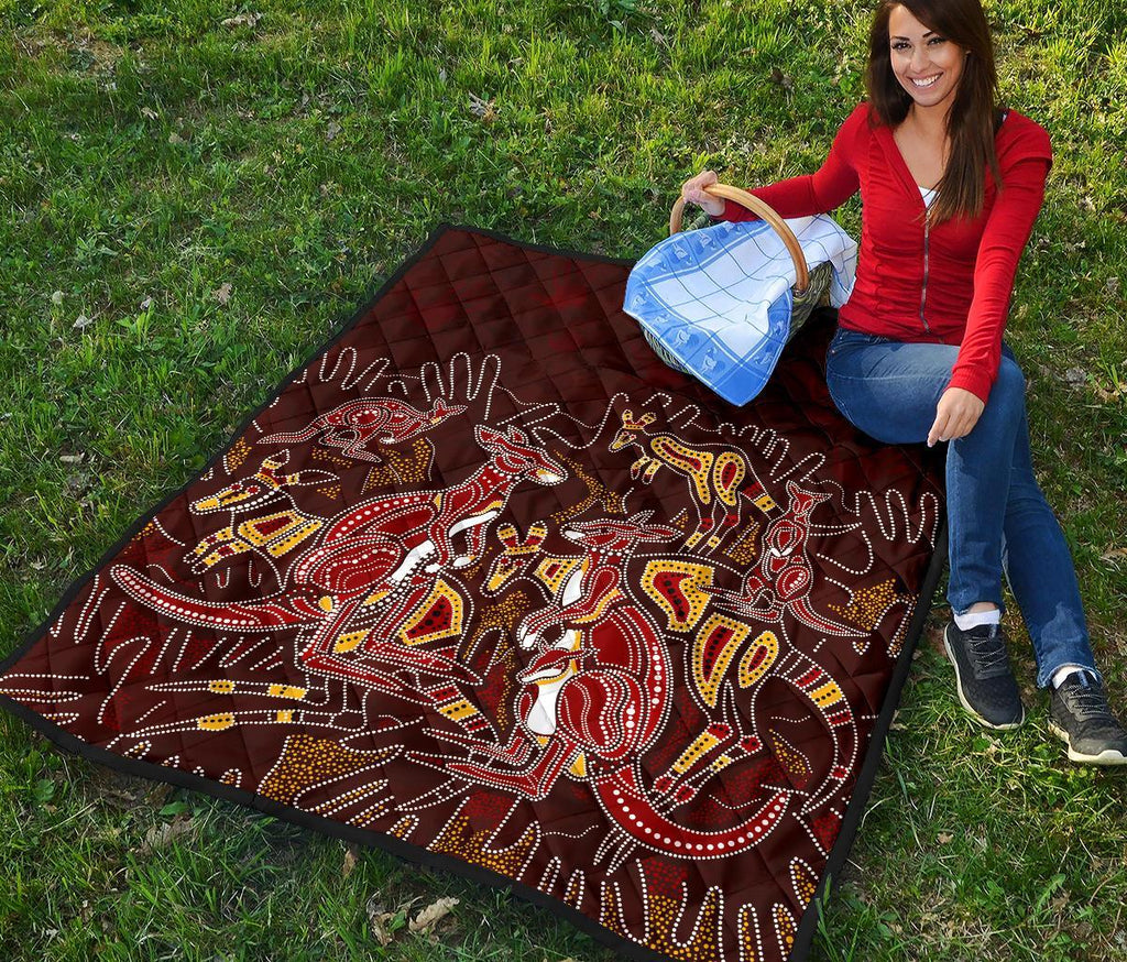 aboriginal-premium-quilt-kangaroo-family-with-hand-art