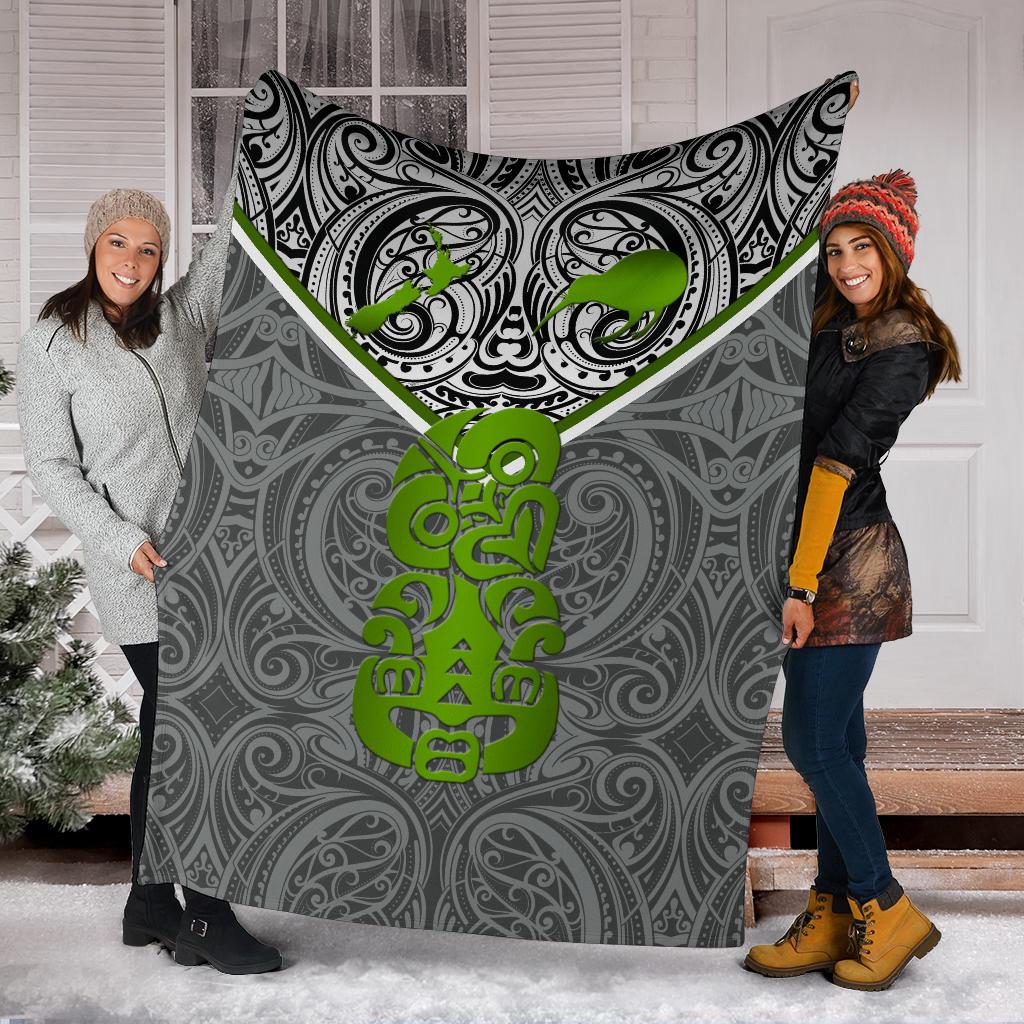 new-zealand-maori-rugby-premium-blanket-pride-version-gray