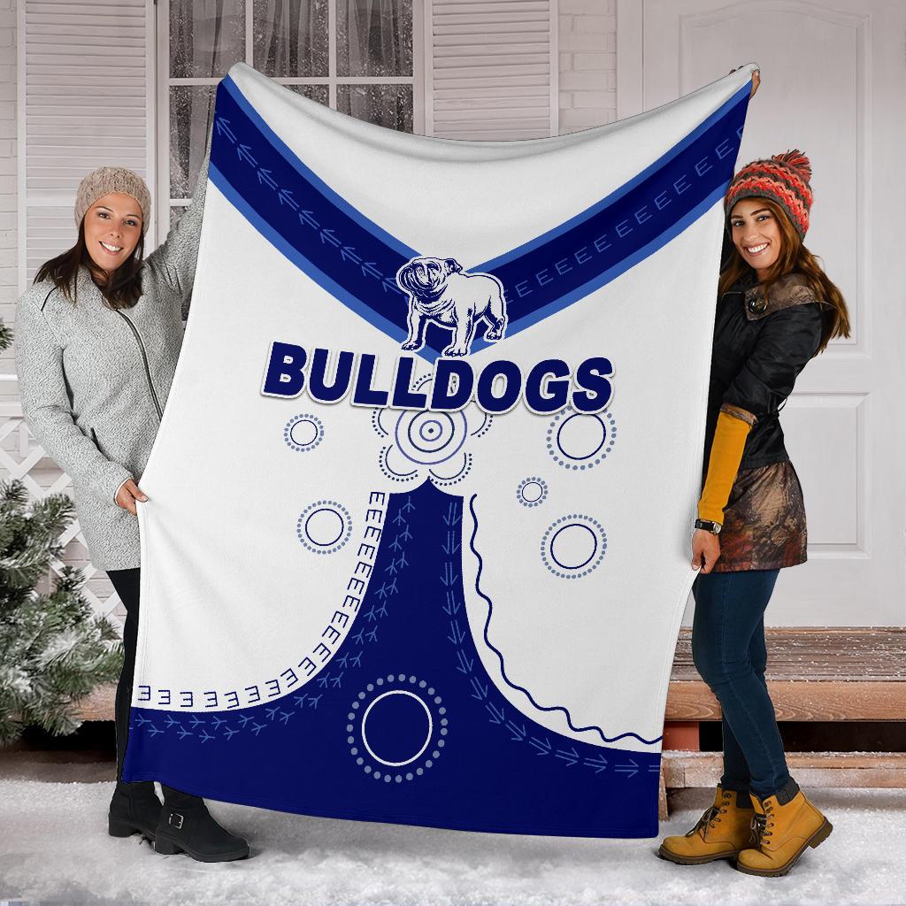 canterbury-bankstown-bulldogs-premium-blanket-simple-indigenous