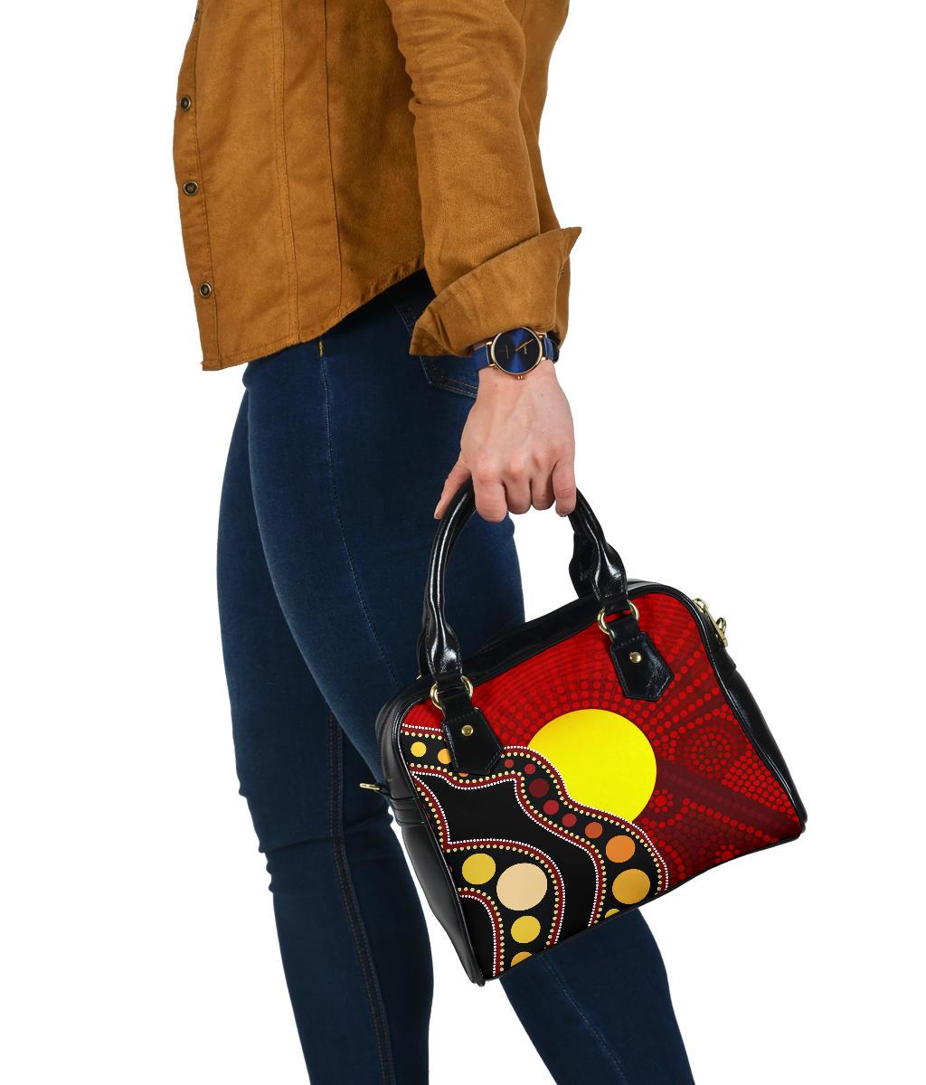 Aboriginal Shoulder Handbag, Australia Aboriginal Lives Matter Flag Circle Dot Painting Art Bag - Vibe Hoodie