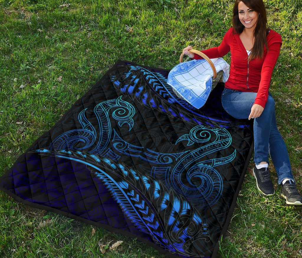 aotearoa-premium-quilt-blue-maori-manaia-with-silver-fern