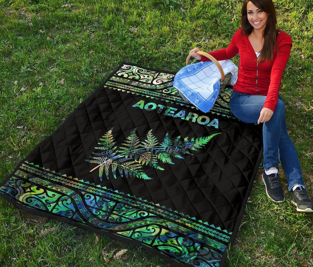 aotearoa-new-zealand-maori-premium-quilt-silver-fern-paua-shell