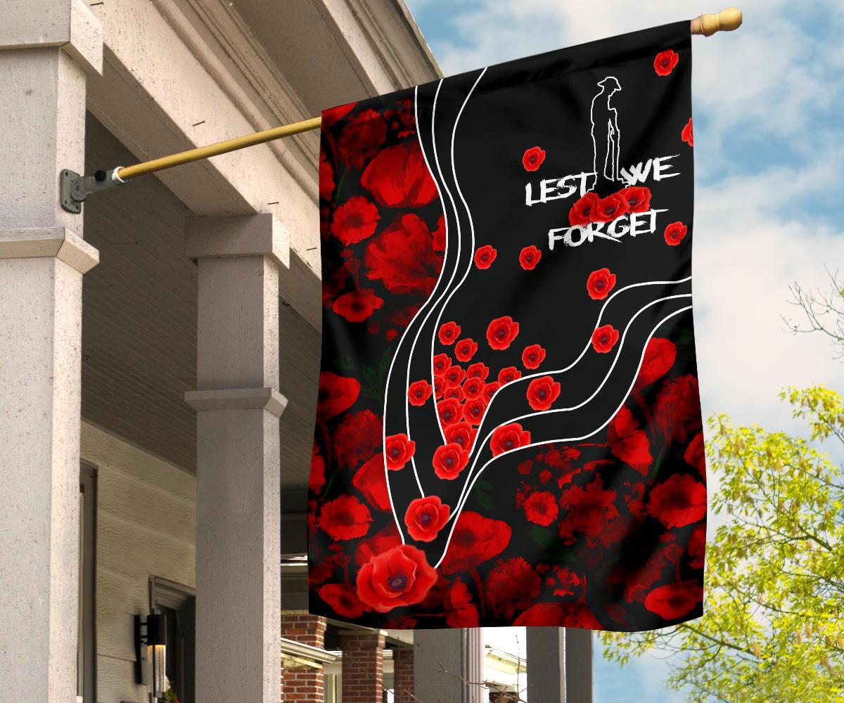anzac-lest-we-forget-flag-poppy-flowers