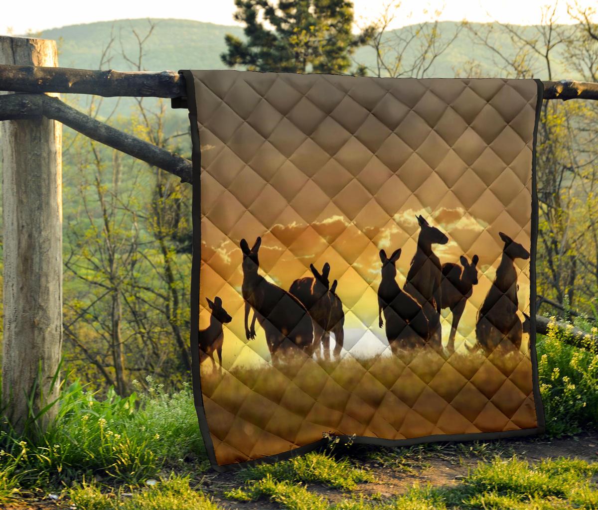 premium-quilts-kangaroo-coverlets-family-sunset-painting-ver02a