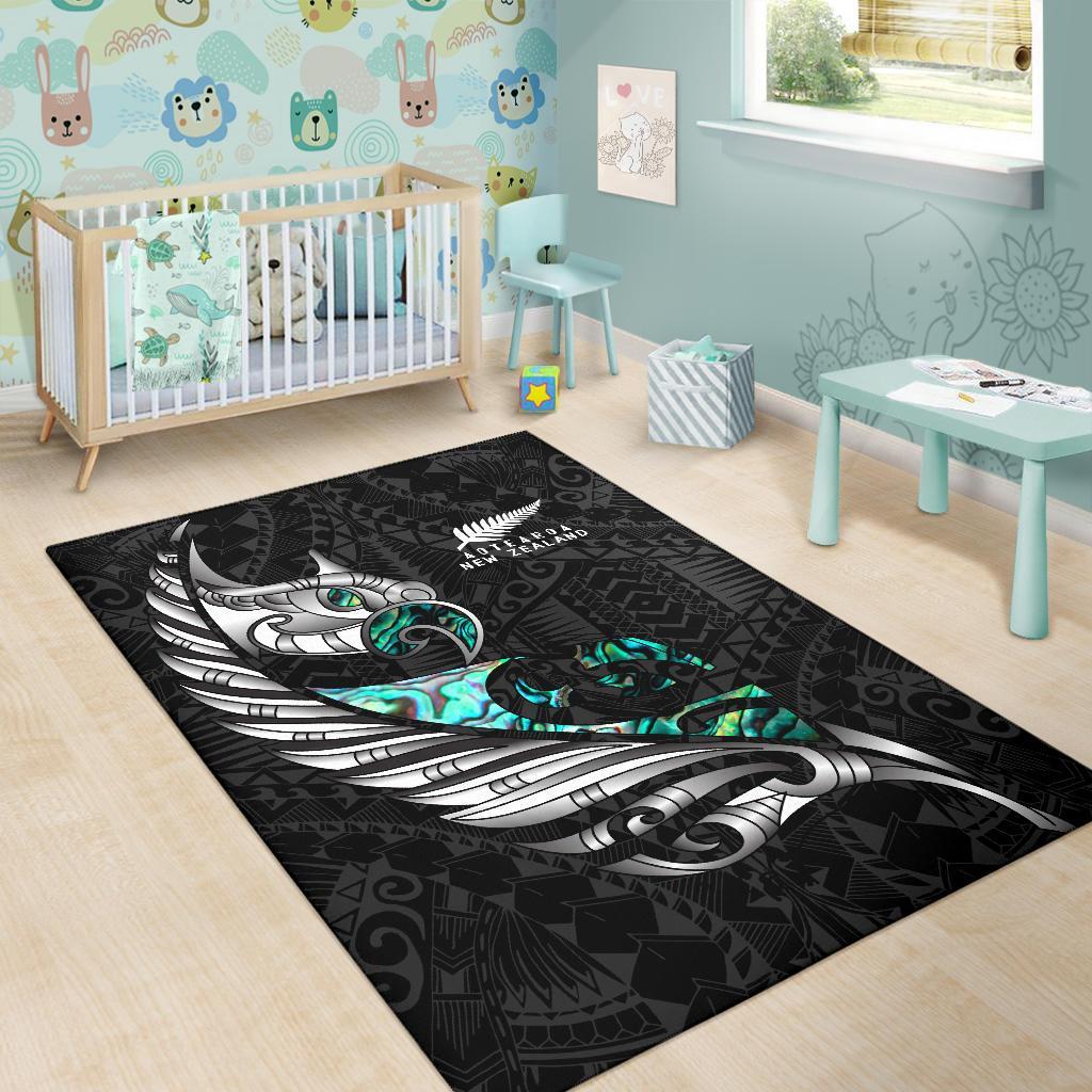 new-zealand-area-rug-manaia-paua-fern-wing-white