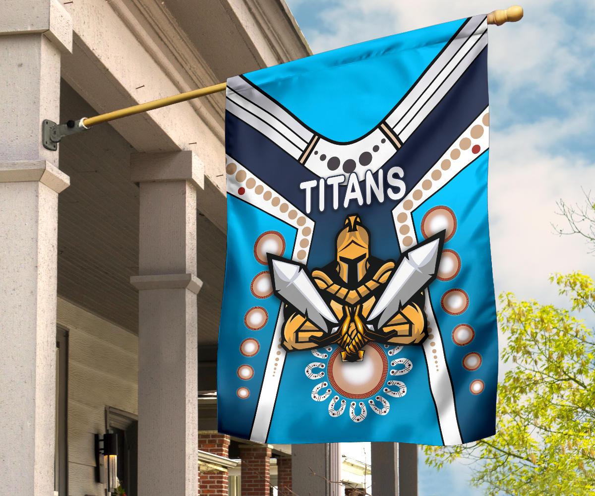 gold-coast-flag-titans-gladiator-simple-indigenous
