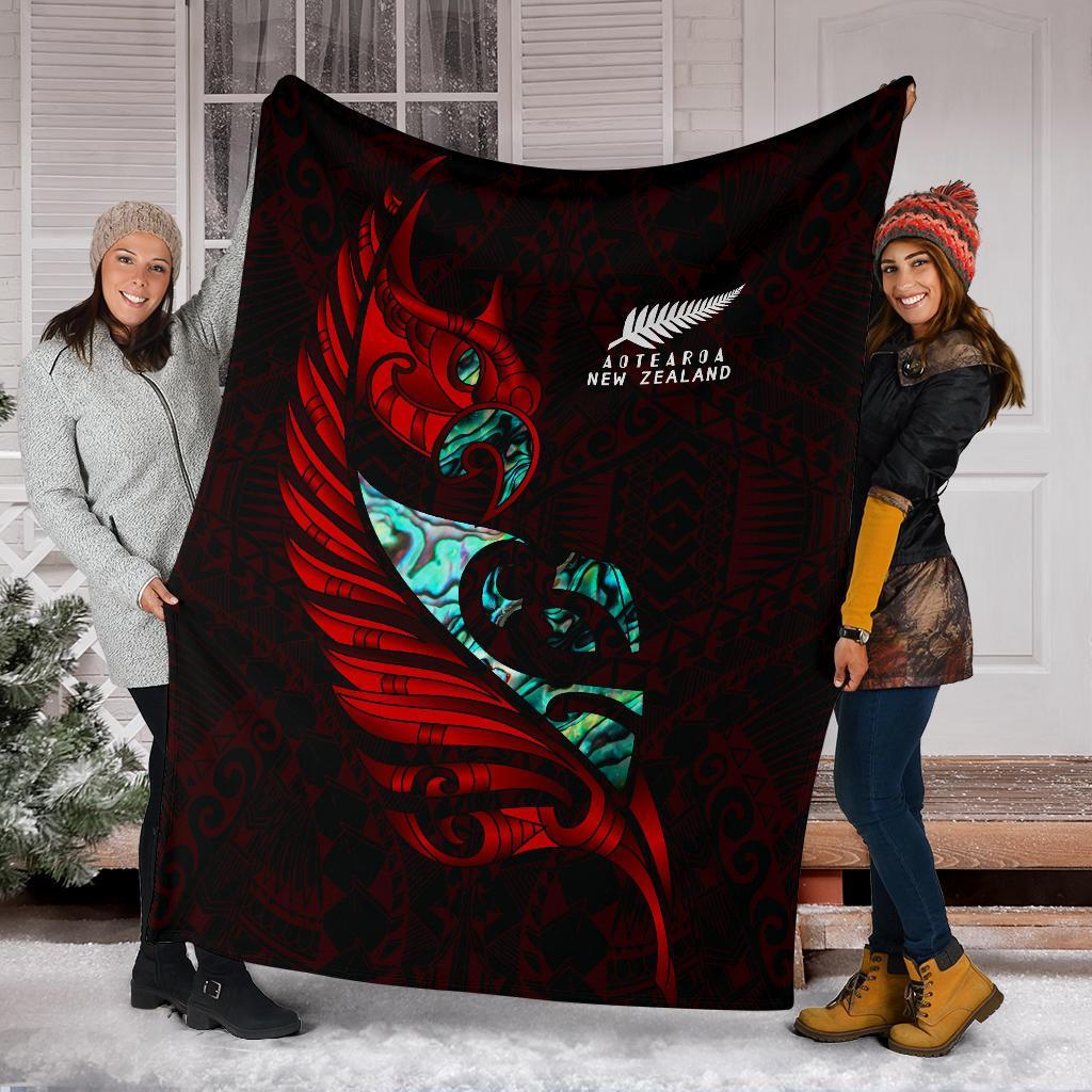 new-zealand-premium-blanket-manaia-paua-fern-wing-red