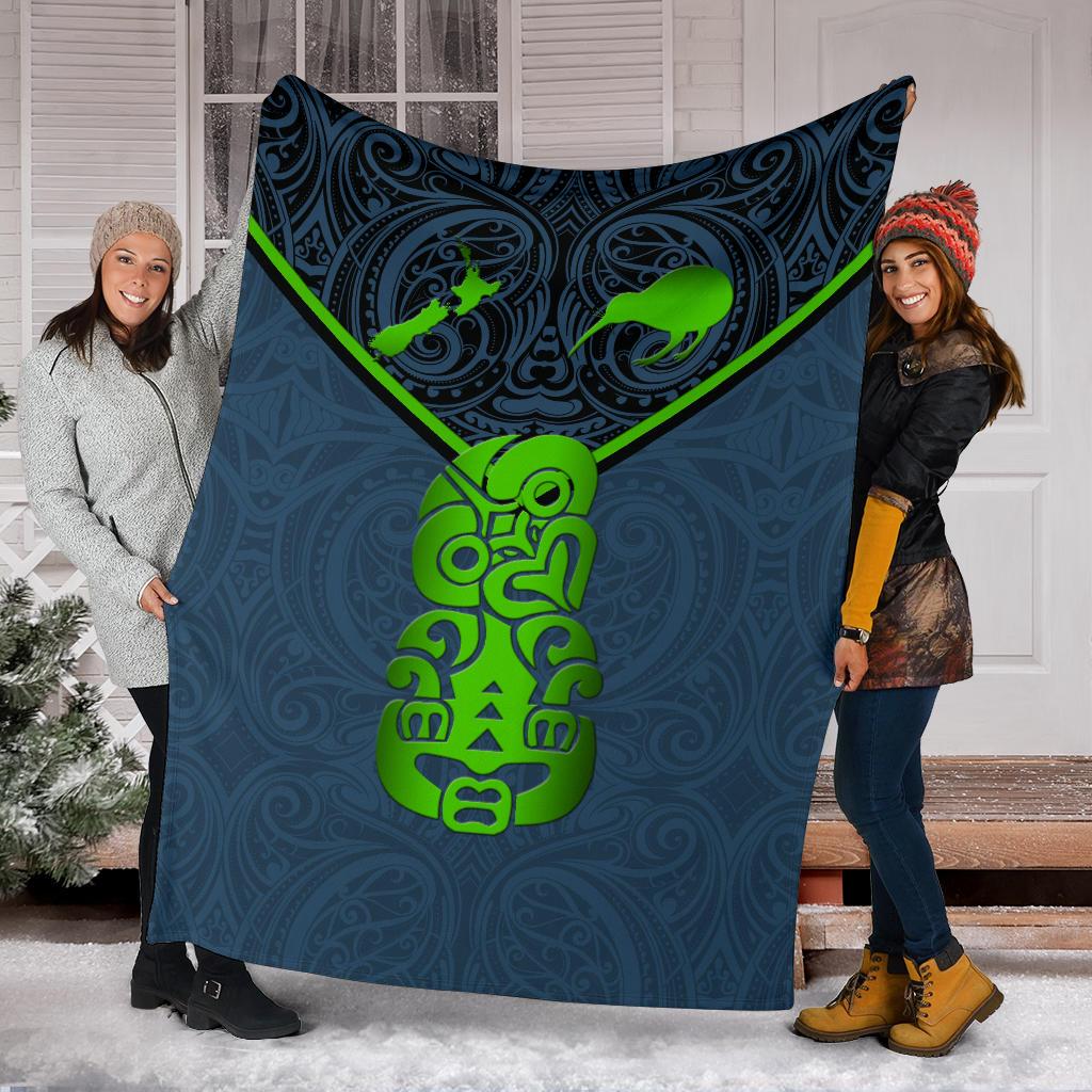 new-zealand-maori-rugby-premium-blanket-pride-version-navy