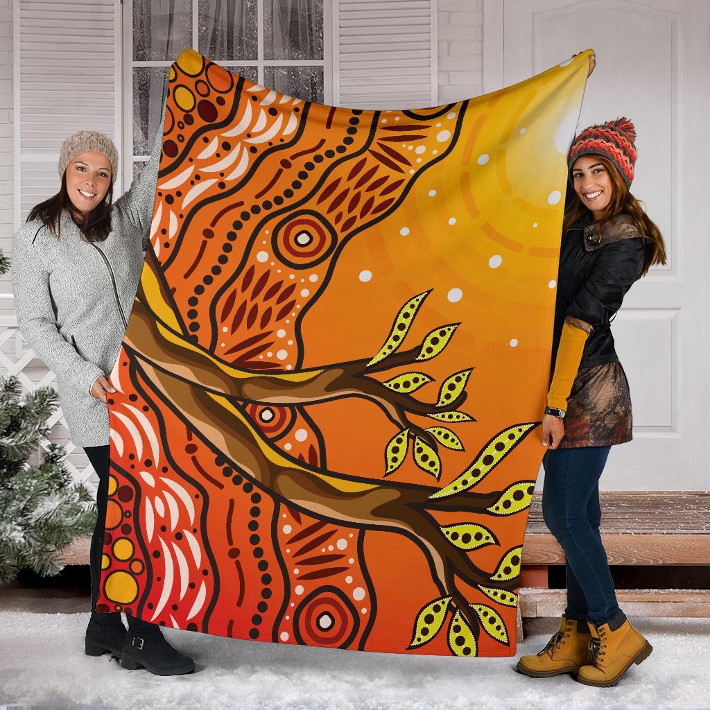 aboriginal-premium-blanket-tree-on-the-hill