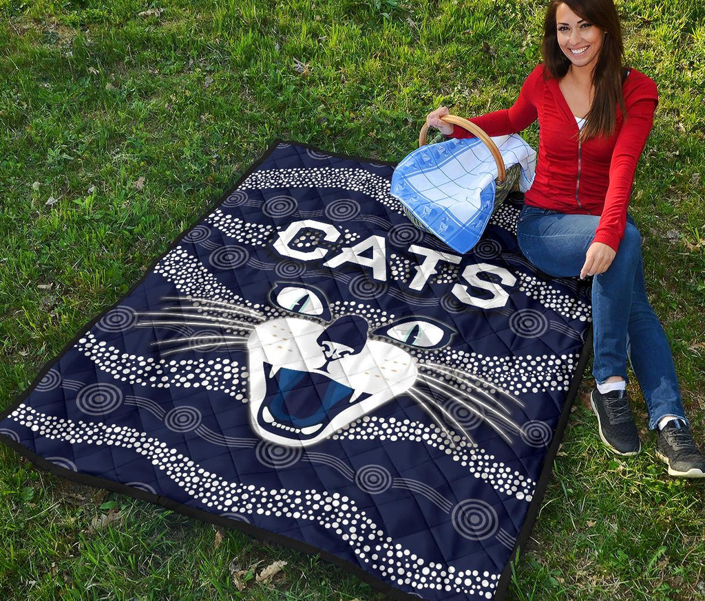 geelong-premium-quilt-cats-indigenous-navy