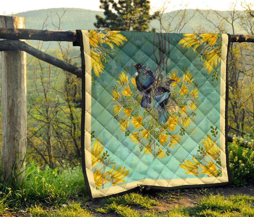 tui-bird-lover-and-kowhai-quilt